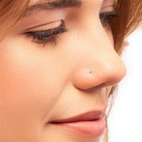 micro nose studs 1mm.